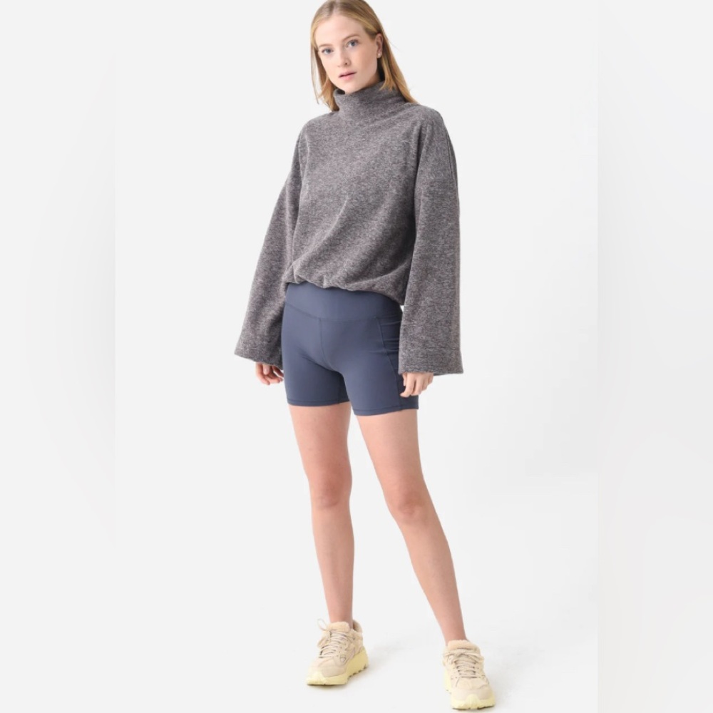 Vuori Studio pocket Short, Size L